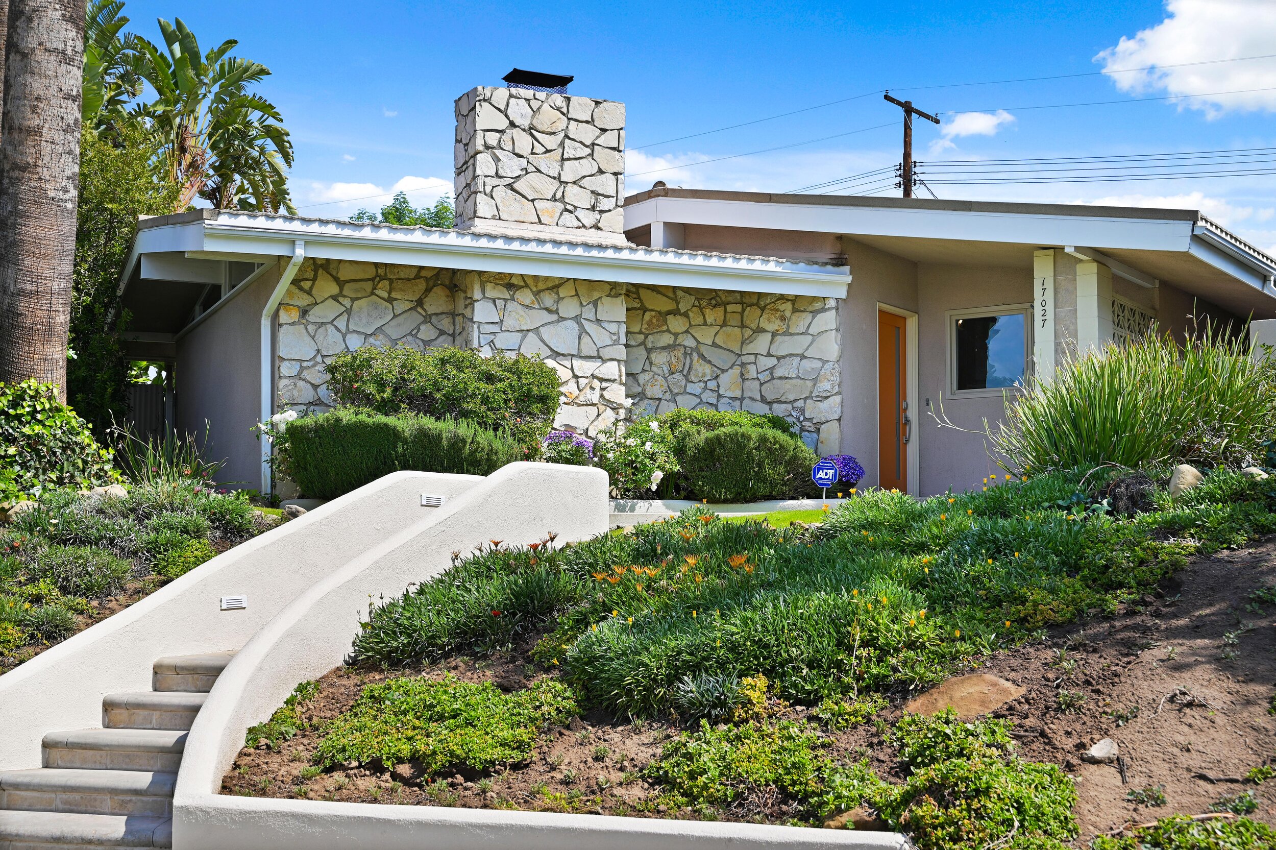 17029 VINTAGE ST - $1,215,000