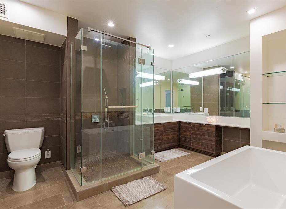 1035 FIGUEROA TER UNIT 23 - $995,000